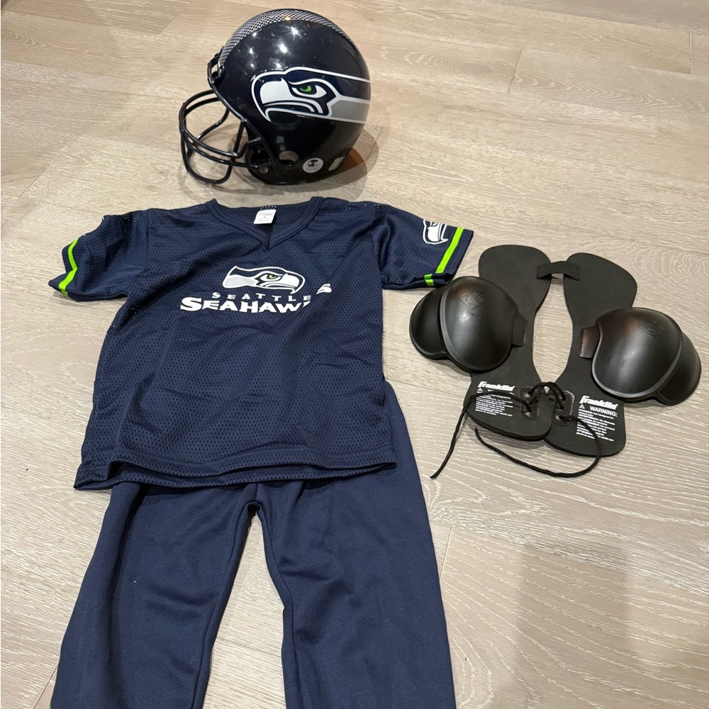 Franklin Youth Seattle Seahawks Costume Uniform Jersey Shoulder pads size S